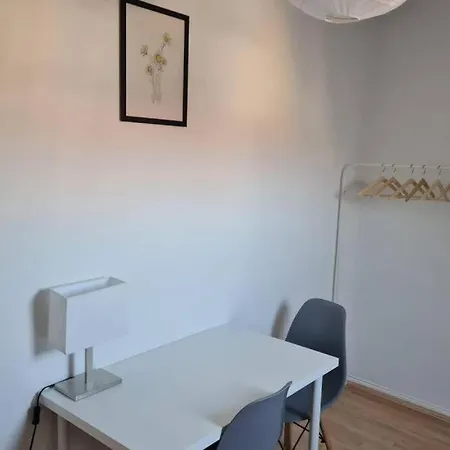 Monteurwohnung - Nordstadt - L8 Konukevi