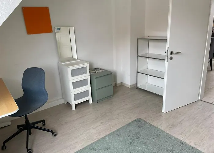 Monteurwohnung - Nordstadt - L8 בית הארחה 3*