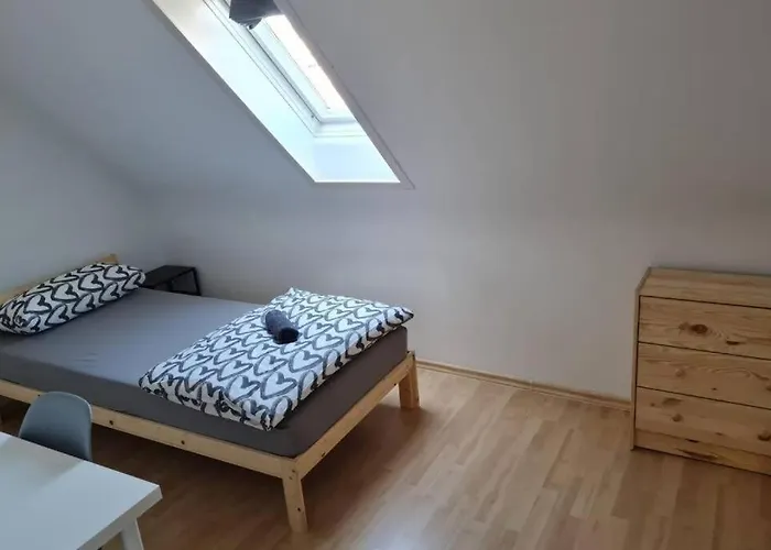 Monteurwohnung - Nordstadt - L8 בית הארחה 3*