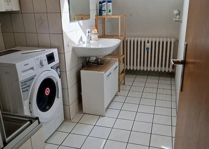 Monteurwohnung - Nordstadt - L8 בית הארחה 3*